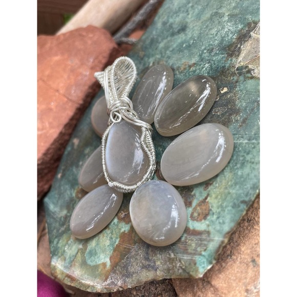Sterling Silver Moonstone Pendant - Picture 5 of 10